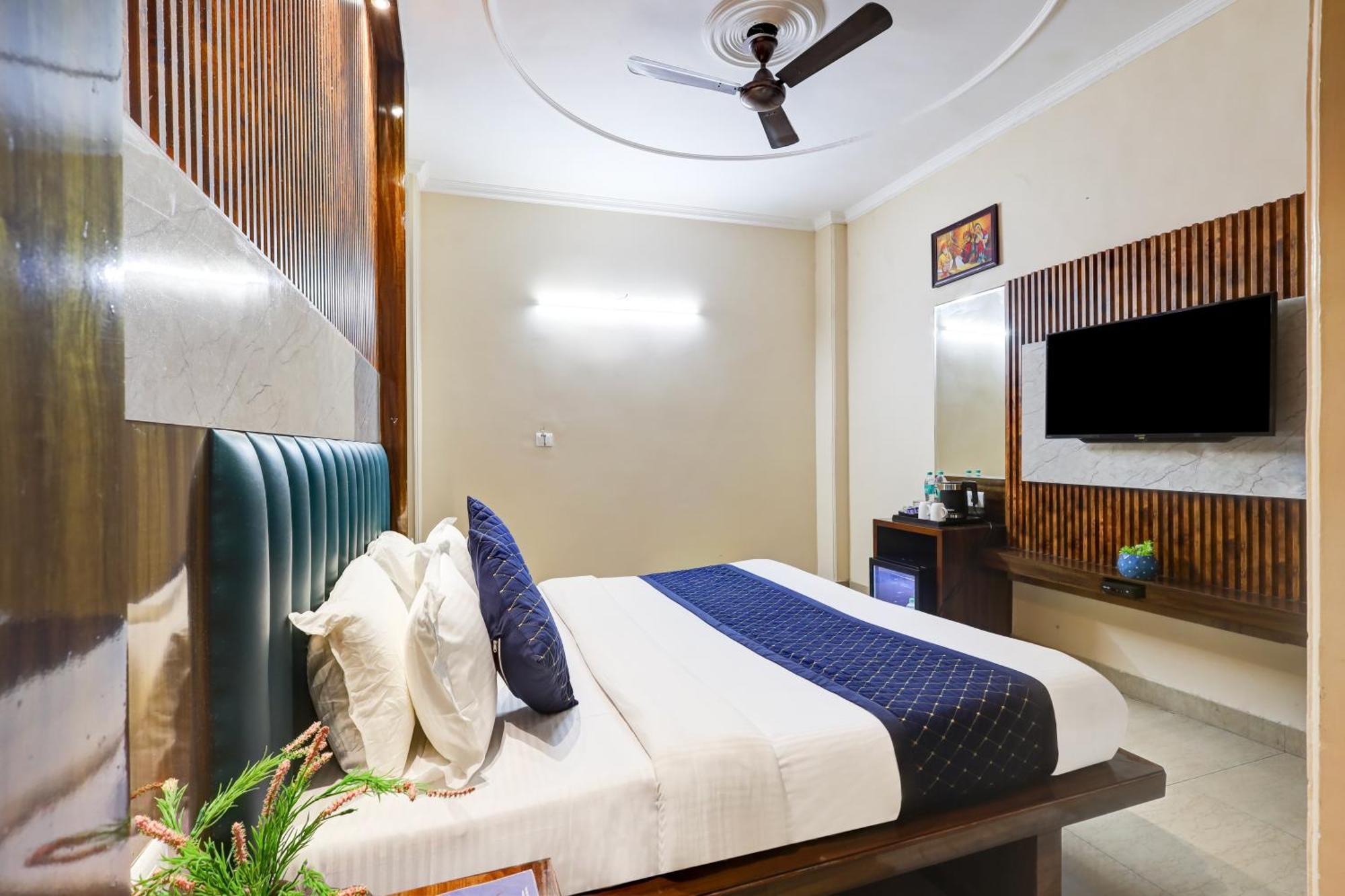Hotel Tashkent Palace - New Delhi Railway Station - Paharganj Bagian luar foto