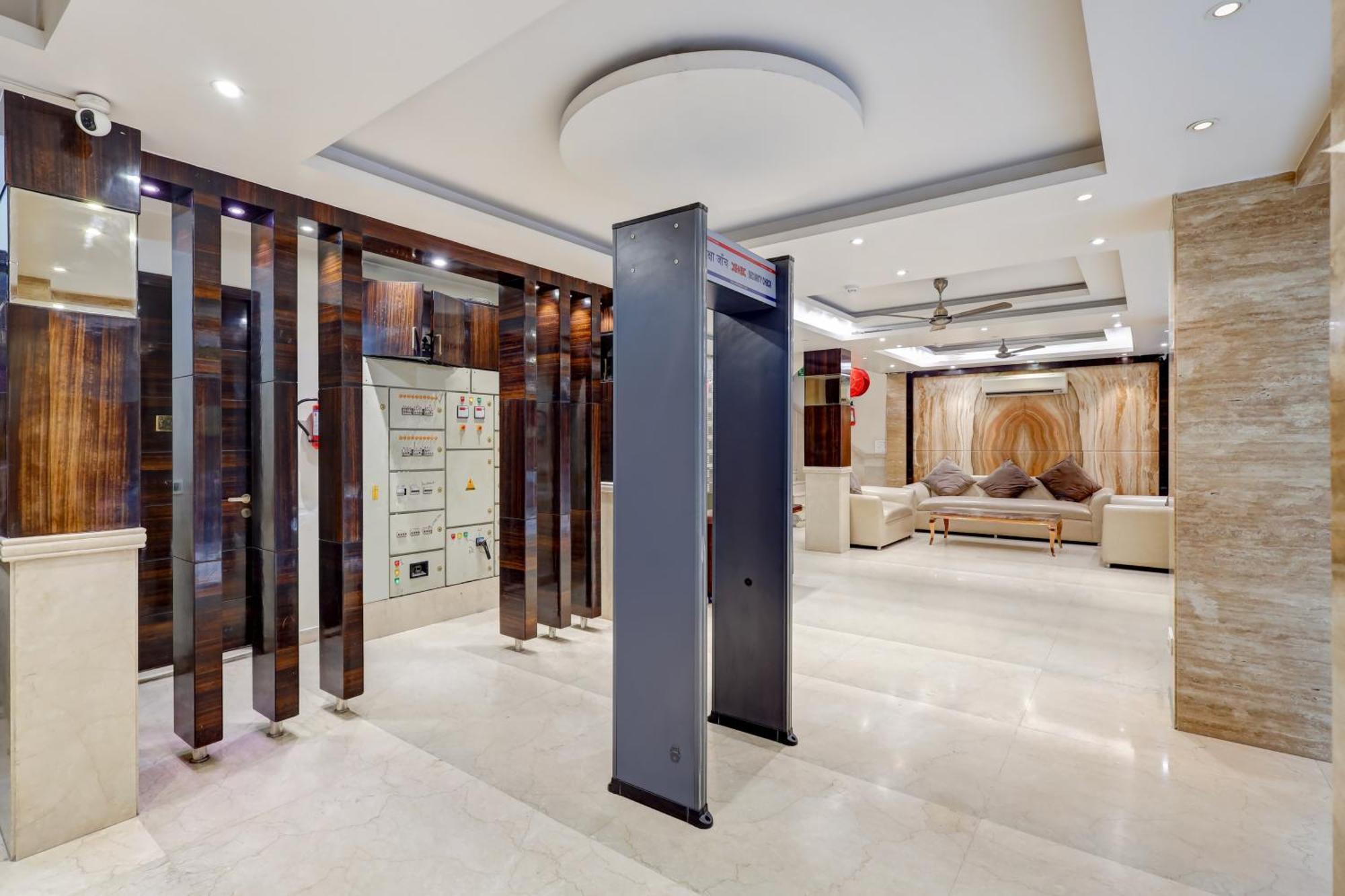 Hotel Tashkent Palace - New Delhi Railway Station - Paharganj Bagian luar foto
