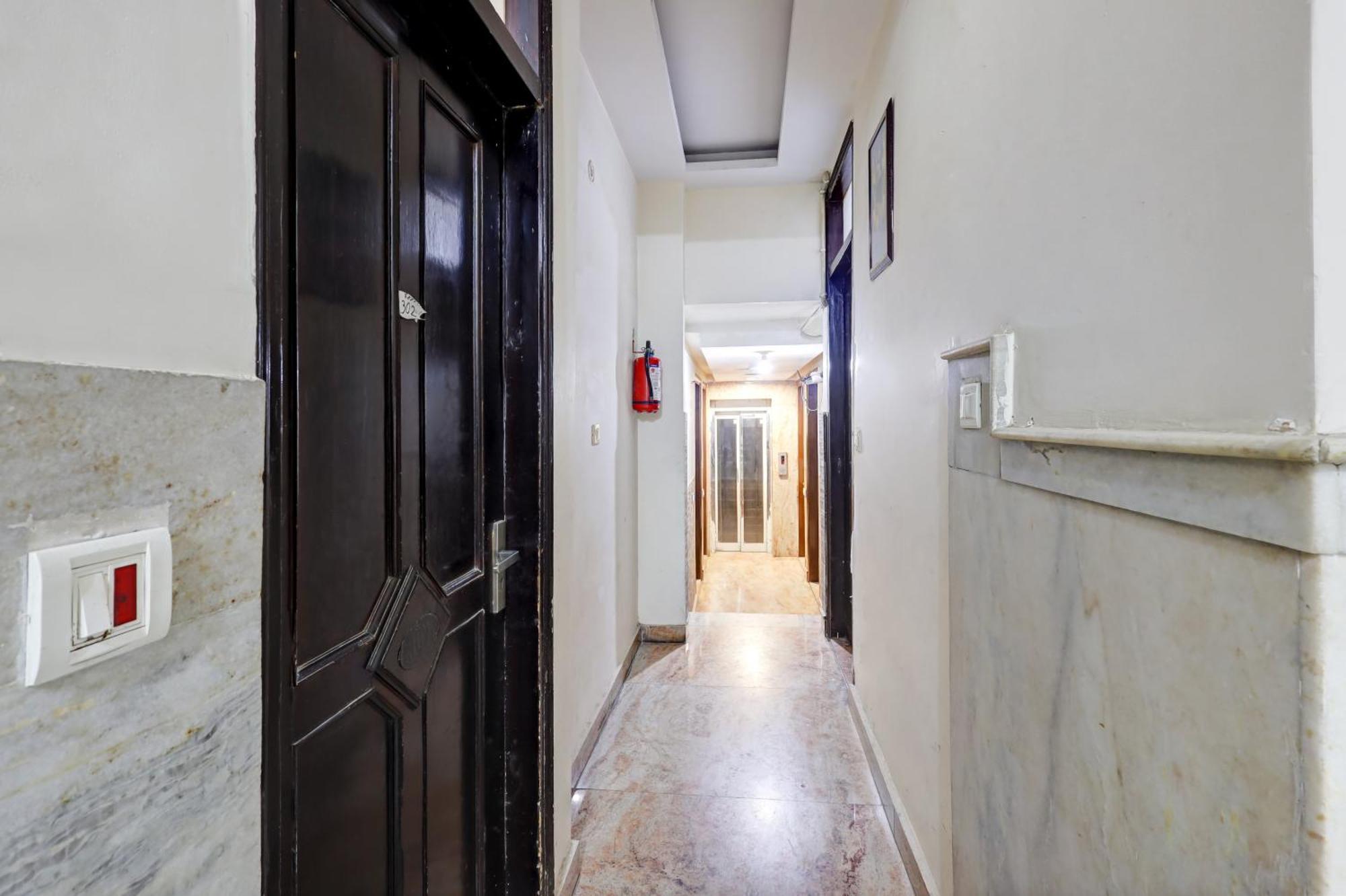 Hotel Tashkent Palace - New Delhi Railway Station - Paharganj Bagian luar foto
